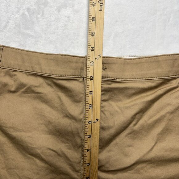 Lane Bryant Mid-Rise Chino shorts Women’s Sz 24 Khaki Brown NEW - Picture 5 of 8